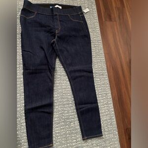 Old Navy pull on skinny jeans